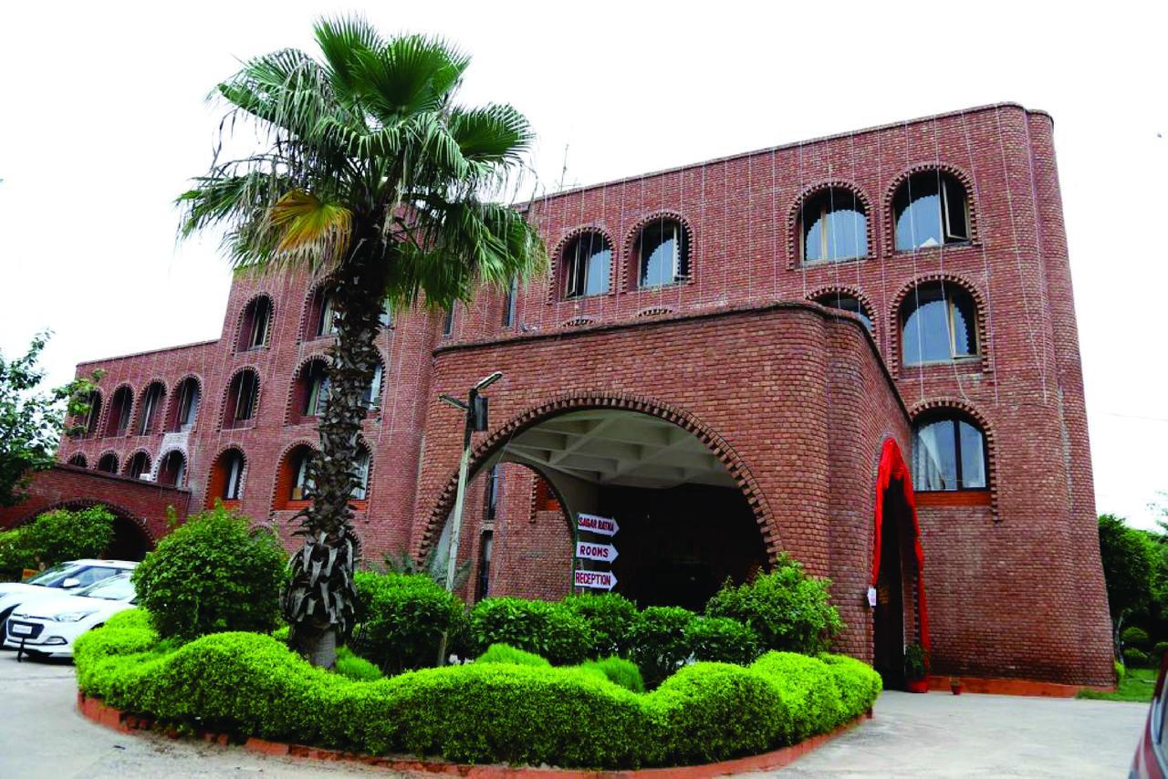 Magsons Resorts Vrindavan Kosi Bagian luar foto