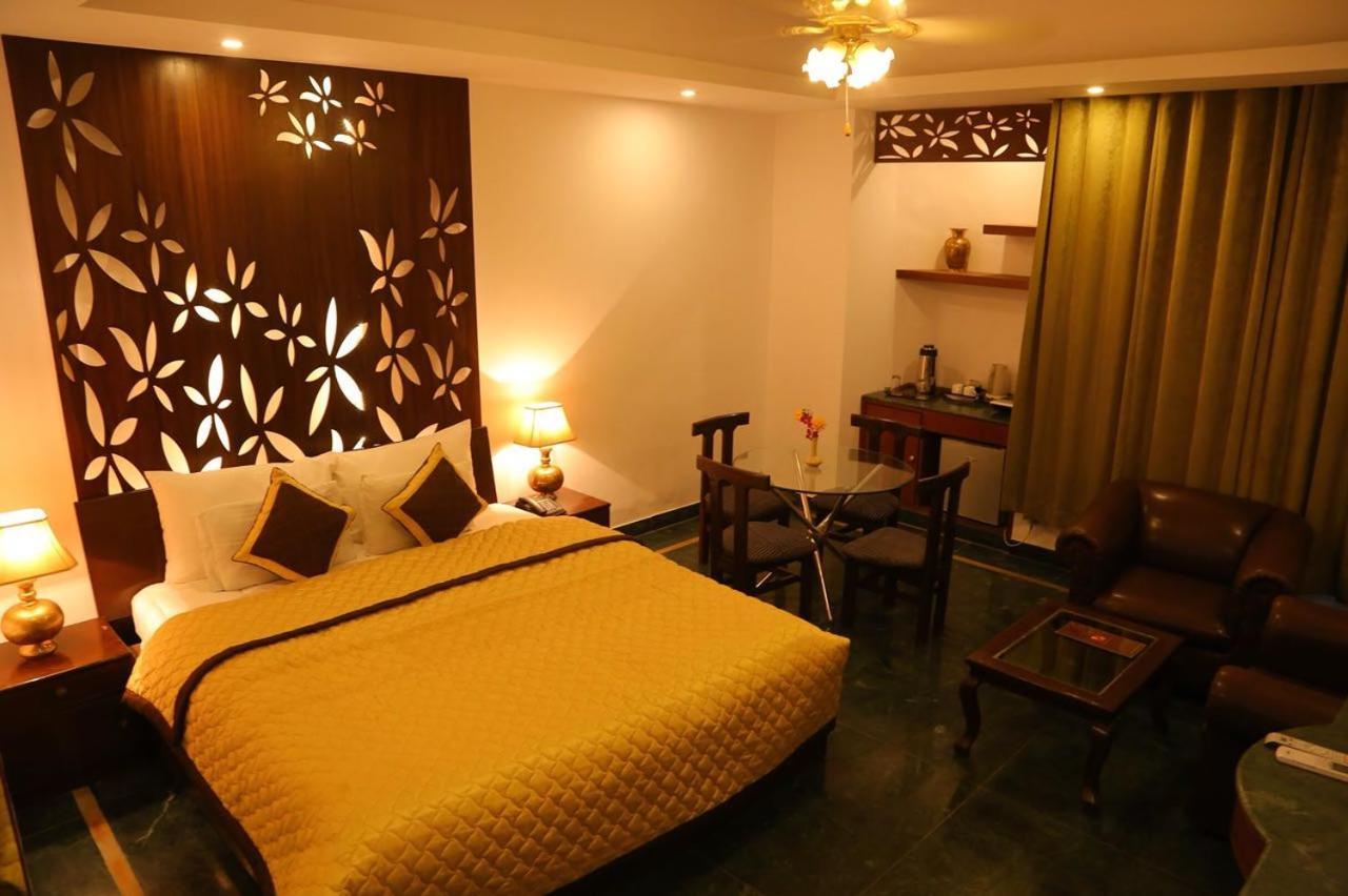 Magsons Resorts Vrindavan Kosi Bagian luar foto